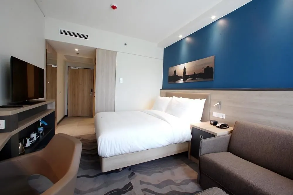 Hampton By Hilton Berlin City Centre Alexanderplatz 3*,