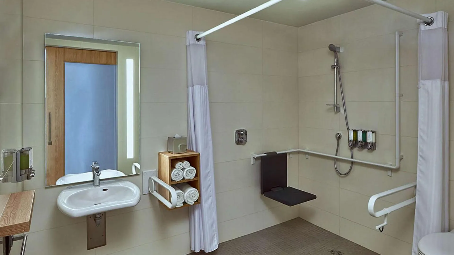 Hampton By Hilton Berlin City Centre Alexanderplatz 3*,  Germany