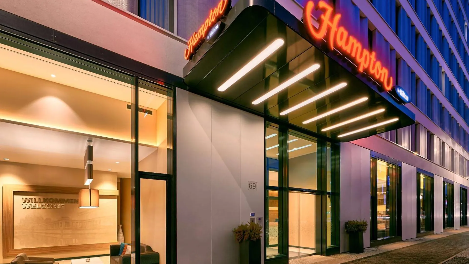 *** Hotel Hampton By Hilton Berlin City Centre Alexanderplatz Germany