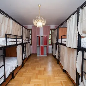  Albergue Women's Only - Female Only República Checa